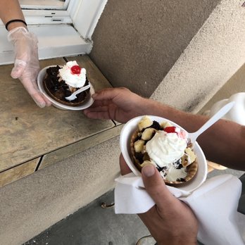 A&L Scoops and Swirls - Sundaes!!! - Ice Cream & Frozen Yogurt Near Me - Middletown, Virginia A&L Scoops and Swirls - Sundaes!!! - Ice Cream & Frozen Yogurt Near Me - Middletown, Virginia