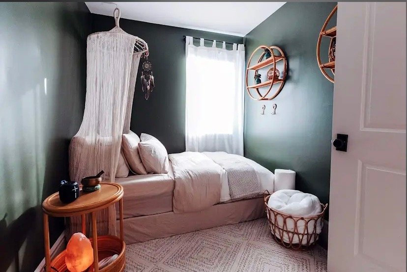 Kadelyx - grief counselor in Phoenix, AZ