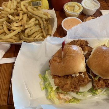 Rooster's Restaurant - Fried chicken club - American Near Me - Jackson, Mississippi Rooster's Restaurant - Fried chicken club - American Near Me - Jackson, Mississippi