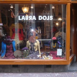 Laura Dols
