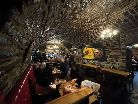 Pub L'Oncle Antoine by null