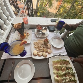 River Café - Full table included passion fruit Margherita (left) and Cucumber Margherita (right) - Mexican Near Me - Puerto Vallarta, JAL River Café - Full table included passion fruit Margherita (left) and Cucumber Margherita (right) - Mexican Near Me - Puerto Vallarta, JAL