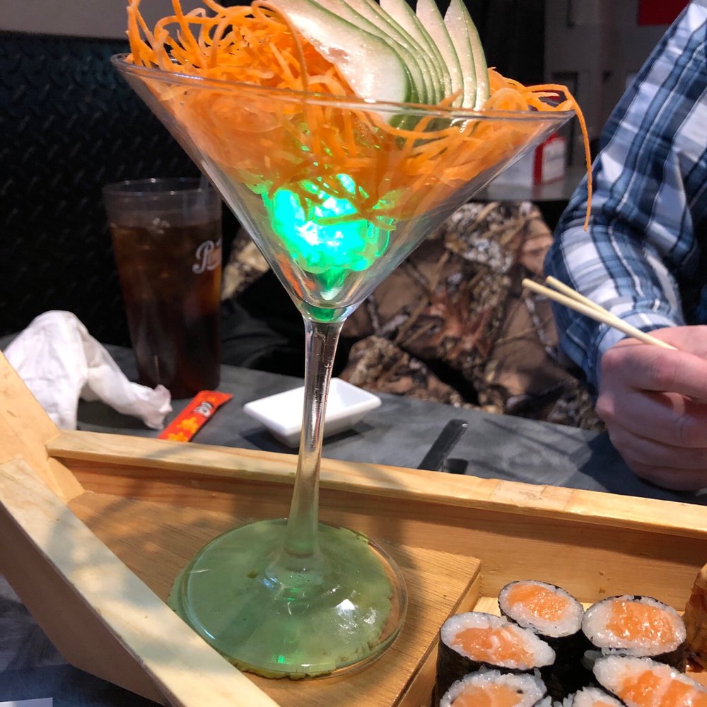Hyde Out - Cool! Enjoying sushi Monday! - Sushi Bars Near Me - Akron, Ohio Hyde Out - Cool! Enjoying sushi Monday! - Sushi Bars Near Me - Akron, Ohio
