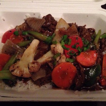Five Spice Kitchen - Stir fry with some black bean pepper sauce - lots of pepper but not mich flavor - Vietnamese Near Me - Calgary, Alberta