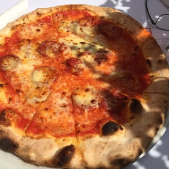 Pizzeria Lo Studente - Pizza Diavolo - Italian Near Me - Munich, BY Pizzeria Lo Studente - Pizza Diavolo - Italian Near Me - Munich, BY