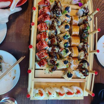 Blue Sushi Sake Grill - Sushi Bars Near Me - Naperville, Illinois