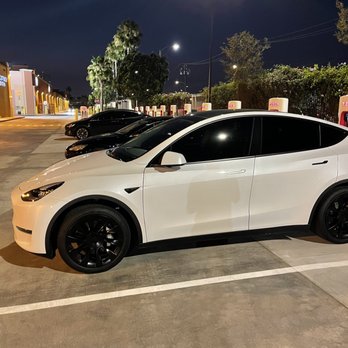 Tesla Supercharger - EV Charging Stations Near Me - Commerce, California Tesla Supercharger - EV Charging Stations Near Me - Commerce, California