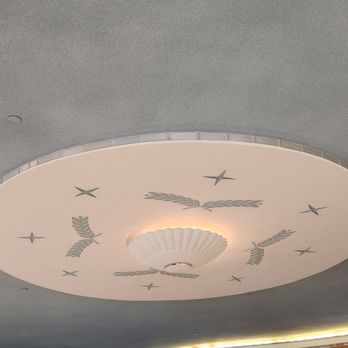 United Club - Light fixture - Airport Lounges Near Me - Arlington, Virginia United Club - Light fixture - Airport Lounges Near Me - Arlington, Virginia