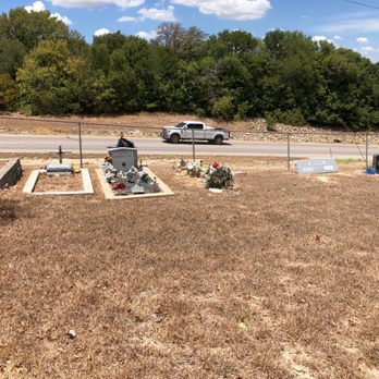 Santa Maria Cemetery - Newer Graves by the road - Funeral Services & Cemeteries Near Me - Hutto, Texas Santa Maria Cemetery - Newer Graves by the road - Funeral Services & Cemeteries Near Me - Hutto, Texas