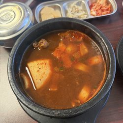 Fusion Cafe: Wing It - Spicy Potato Soup // ig: @sandyeatslocal