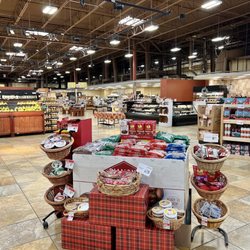 Giant Eagle - Giant Eagle