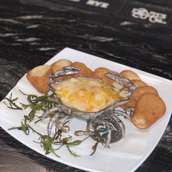 Blackwall Hitch - Flamin' crab dip!!! - New American Near Me - Baltimore, Maryland