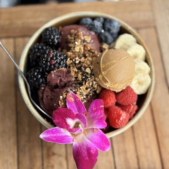 Palmys Pacific Beach - Acai Bowl - Breakfast & Brunch Near Me - San Diego, California Palmys Pacific Beach - Acai Bowl - Breakfast & Brunch Near Me - San Diego, California