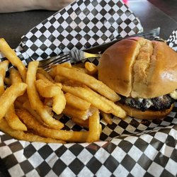 Birdy's Sports Bar - Black and Blue Burger