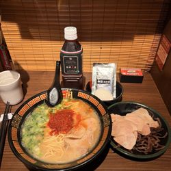 天然豚骨拉麵專門店一蘭