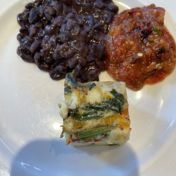 Flora's Field Kitchen - Black beans, frittata, salsa - Pizza Near Me - Ánimas Bajas, BCS Flora's Field Kitchen - Black beans, frittata, salsa - Pizza Near Me - Ánimas Bajas, BCS