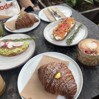 IL GIARDINO DI LILLI - Updated April 2024 - 359 Photos & 168 Reviews - 7467 Girard Ave, San