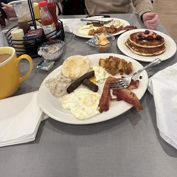 Eggs Up Grill - Bacon eggs sausage pancakes - Breakfast & Brunch Near Me - Kingsport, Tennessee Eggs Up Grill - Bacon eggs sausage pancakes - Breakfast & Brunch Near Me - Kingsport, Tennessee
