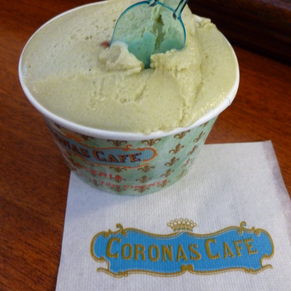 Small cup of Pistachio