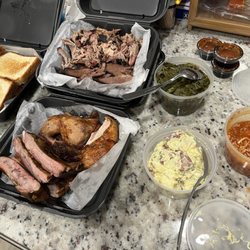 Fallin's Barbeque - The Mama Bear Feast