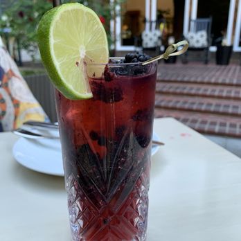 Menlo Tavern - The non-alcoholic Black Betty. - Breakfast & Brunch Near Me - Menlo Park, California Menlo Tavern - The non-alcoholic Black Betty. - Breakfast & Brunch Near Me - Menlo Park, California