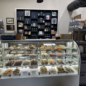 Oliver Bentleys - Treats! - Pet Stores Near Me - Savannah, Georgia