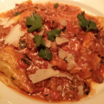 Saranello's - Braised beef ravioli - Italian Near Me - Wheeling, Illinois Saranello's - Braised beef ravioli - Italian Near Me - Wheeling, Illinois