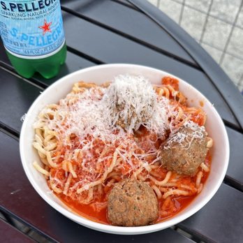 Uncle Nicky's - Spaghetti and pork meatballs - Italian Near Me - Austin, Texas
