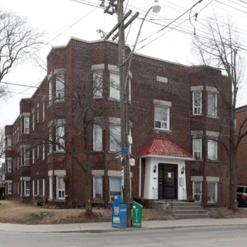 Toronto Star - My childhood apartment in the Beaches. This photo has the Toronto Star blue box to buy a copy of the paper. Photo from Apartment Home Living - Print Media Near Me - Toronto, Ontario