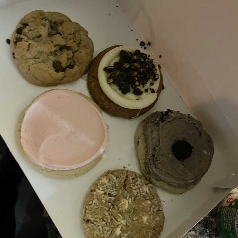 Crumbl - Bensalem - Bakeries Near Me - Bensalem, Pennsylvania