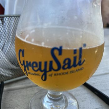 Poor People's Pub - Pubs Near Me - New Shoreham, Rhode Island
