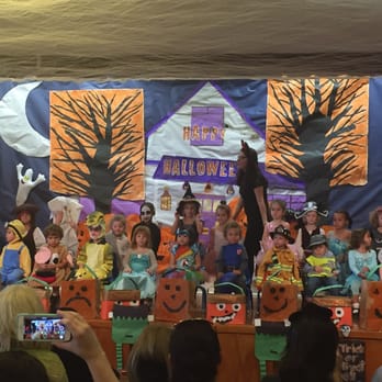 Saint Victor Preschool - Halloween Show. - Preschools Near Me - West Hollywood, California Saint Victor Preschool - Halloween Show. - Preschools Near Me - West Hollywood, California