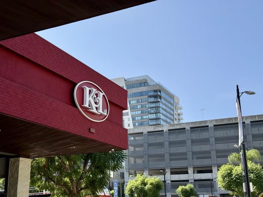 K&L Wine Merchants by null