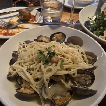 Canto - Linguine Vongole Manilla - Italian Near Me - New York, New York