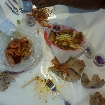 Seafood and Crawfish - The food here is really good...I am Happy....OH Yeah!!!! - Seafood Near Me - Riverside, California