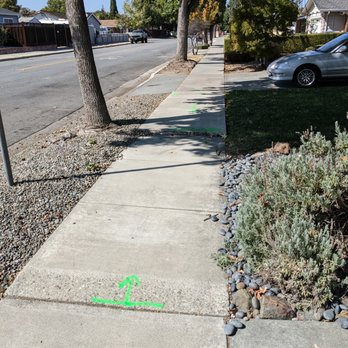 Hernández Concrete - Sidewalk before work started - Masonry/Concrete Near Me - San Jose, California Hernández Concrete - Sidewalk before work started - Masonry/Concrete Near Me - San Jose, California