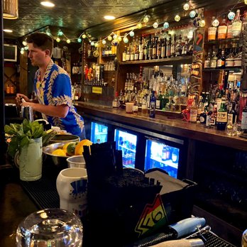 Flask & Cannon - Great selection of rum - Cocktail Bars Near Me - Jacksonville Beach, Florida Flask & Cannon - Great selection of rum - Cocktail Bars Near Me - Jacksonville Beach, Florida