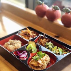 Tama Organic Life - Vegan bento box