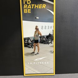 LA Fitness - A new Selfie Station!