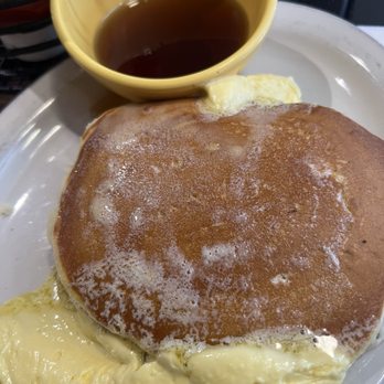 Momo's Cafe - The best pancakes anywhere! - American Near Me - Vallejo, California