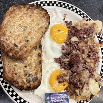 Lincoln's P&G Diner - Corned beef hash - Breakfast & Brunch Near Me - Pittsburgh, Pennsylvania Lincoln's P&G Diner - Corned beef hash - Breakfast & Brunch Near Me - Pittsburgh, Pennsylvania