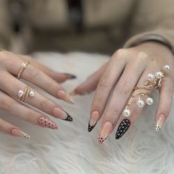 Elise Nails