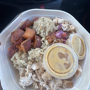 sweetgreen - Healthy Salads, Wraps, and Bowls - hot honey chicken!! - Salad Near Me - San Diego, California sweetgreen - Healthy Salads, Wraps, and Bowls - hot honey chicken!! - Salad Near Me - San Diego, California