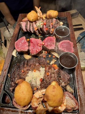 CARVE American Grille - Central Austin by null