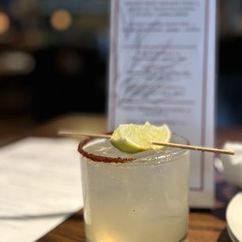 Max's Trumbull Kitchen - a margarita with a slice of lime - New American Near Me - Hartford, Connecticut Max's Trumbull Kitchen - a margarita with a slice of lime - New American Near Me - Hartford, Connecticut