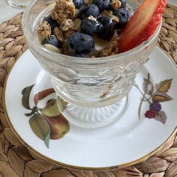 Orchard House Bed and Breakfast - Bed & Breakfast Near Me - Lovingston, Virginia Orchard House Bed and Breakfast - Bed & Breakfast Near Me - Lovingston, Virginia