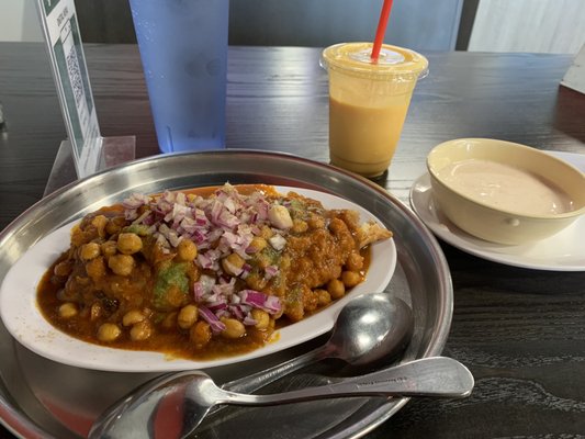Tiffins India Café by null