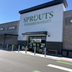 Sprouts Farmers Market - Storefront