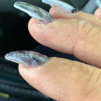 Lily Nails - Bad painting very sloppy - Nail Salons Near Me - Oakdale, Minnesota