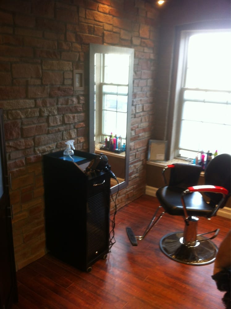 SALONS ON YORK/DALE ANDREW JEWETT Updated September 2024 401 York